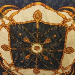 Three wraps of various size and one full size scarf